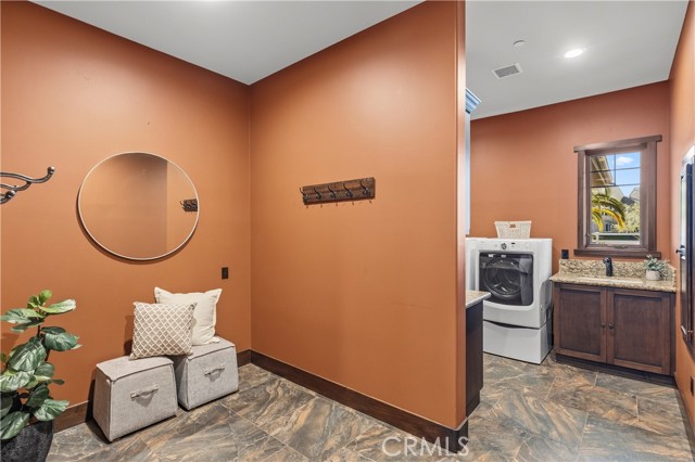 Detail Gallery Image 30 of 72 For 41570 Avenida Bordeaux, Temecula,  CA 92592 - 6 Beds | 4/1 Baths