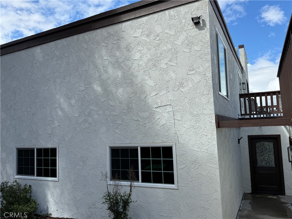25051 Crestview