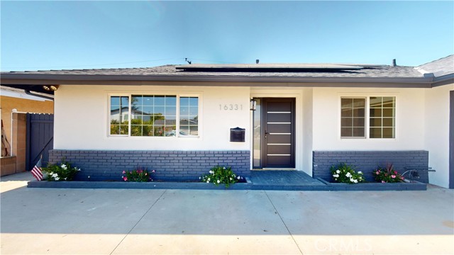 Image 3 for 16331 Golden Gate Ln, Huntington Beach, CA 92649