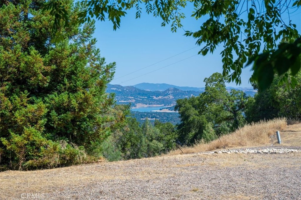 https://media.crmls.org/medias/c27f7c11-861b-4ad4-b23b-21de4486e2e8.jpg?preset=X-Large