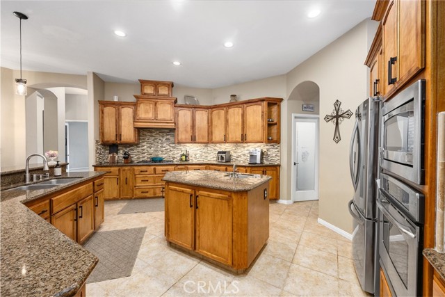 Detail Gallery Image 36 of 75 For 205 Somerford Ct, Bakersfield,  CA 93312 - 5 Beds | 4 Baths