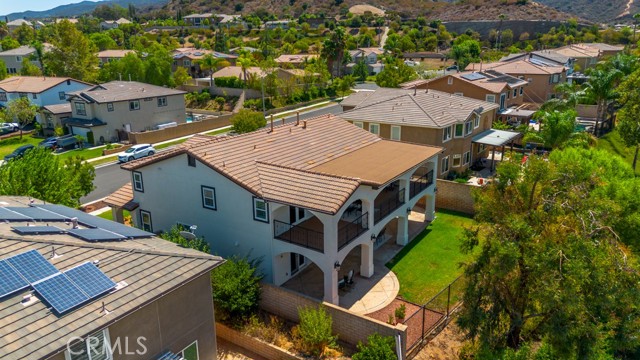 3384 Amethyst Street, Corona CA: https://media.crmls.org/medias/c2803081-7231-4013-8eca-a78d4289927e.jpg