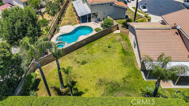 17262 Chase Street, Northridge CA: https://media.crmls.org/medias/c280a7fc-3a5d-478b-846a-37d7fe7fab13.jpg