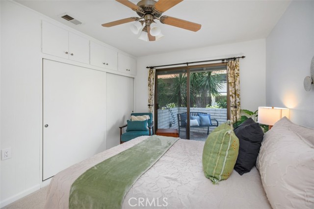 933 Avenida Majorca, Laguna Woods CA: https://media.crmls.org/medias/c280cb40-7689-4d4d-a4bc-2595263c0507.jpg