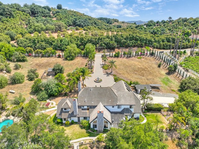 25570 Fuerte Road, Temecula CA: https://media.crmls.org/medias/c281838f-1aaf-426c-a3d8-794c0f7ec886.jpg