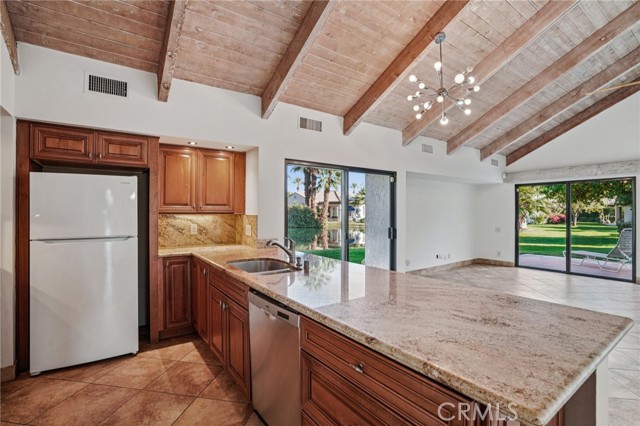 Detail Gallery Image 15 of 42 For 380 Wimbledon Dr, Rancho Mirage,  CA 92270 - 1 Beds | 1/1 Baths