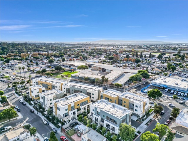 Detail Gallery Image 24 of 26 For 18 E Sunset St, Long Beach,  CA 90805 - 3 Beds | 3 Baths