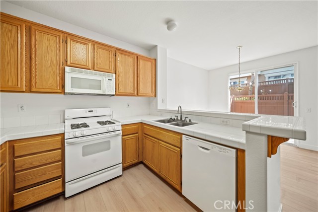 Detail Gallery Image 7 of 30 For 17824 Elm Ct, Carson,  CA 90746 - 3 Beds | 2/1 Baths
