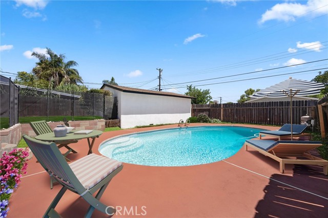 3125 Fillmore Avenue, Bakersfield CA: https://media.crmls.org/medias/c284e821-6bb0-4010-913f-bc1f2cccb172.jpg