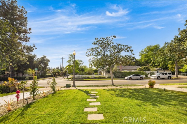 Detail Gallery Image 8 of 40 For 1166 North El Molino Avenue, Pasadena,  CA 91104 - 2 Beds | 1 Baths