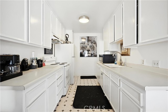 Detail Gallery Image 16 of 26 For 1750 Camino Palmero St #539,  Los Angeles,  CA 90046 - 1 Beds | 1 Baths