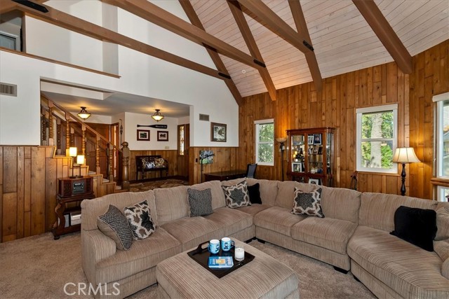 Detail Gallery Image 11 of 49 For 28065 Peninsula, Lake Arrowhead,  CA 92352 - 4 Beds | 3/1 Baths