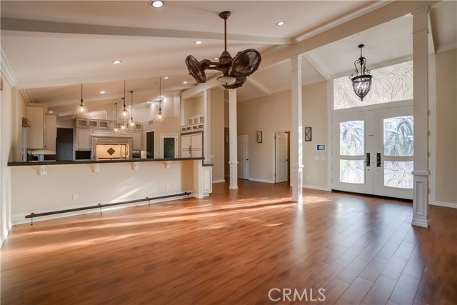 5660 Via San Jacinto, Riverside CA: https://media.crmls.org/medias/c2899b12-b766-40fd-b348-0341f71a705a.jpg