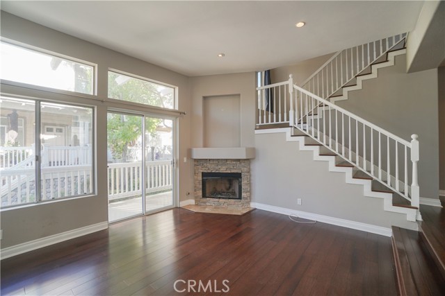 Detail Gallery Image 6 of 29 For 574 N Pageant Dr #E,  Orange,  CA 92869 - 3 Beds | 2/1 Baths