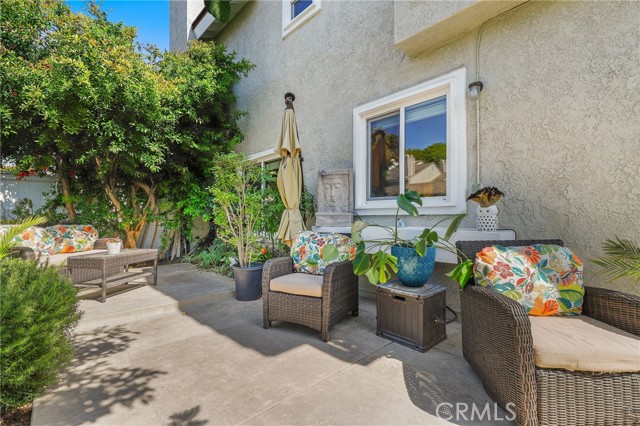 226 Greenmoor, Irvine CA: https://media.crmls.org/medias/c28a0cee-8dda-421d-95ce-e3093a5695ba.jpg