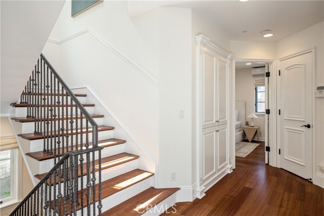 2211 Vista Drive, Manhattan Beach, California 90266, 3 Bedrooms Bedrooms, ,3 BathroomsBathrooms,Residential,Sold,Vista,SB21197291