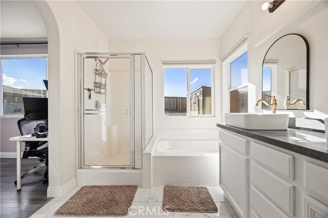 Detail Gallery Image 32 of 50 For 15592 Red Oak, Victorville,  CA 92394 - 3 Beds | 2 Baths