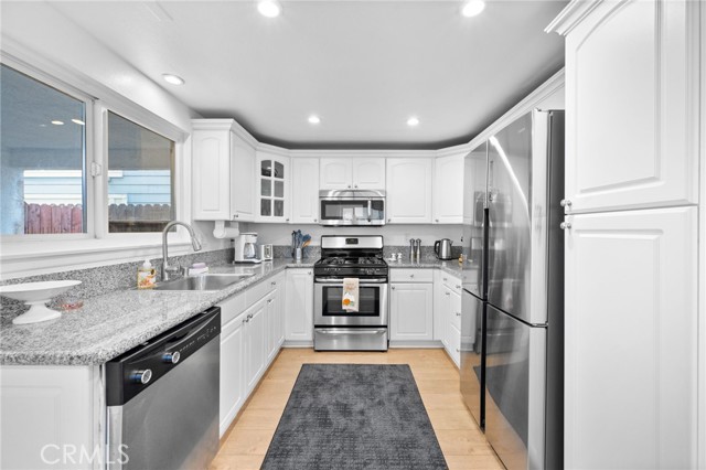 Detail Gallery Image 11 of 30 For 602 Marguerite, Corona Del Mar,  CA 92625 - 3 Beds | 2/1 Baths