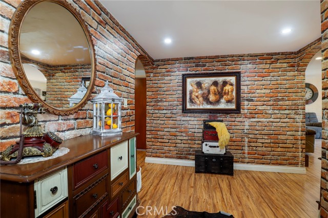 Detail Gallery Image 6 of 30 For 531 N Rossmore Ave #202,  Los Angeles,  CA 90004 - 2 Beds | 2 Baths