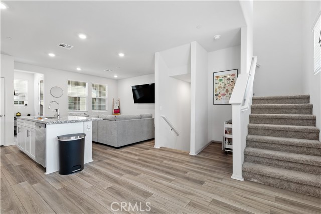 Image 4 of 27 For 40845 Melrose Drive