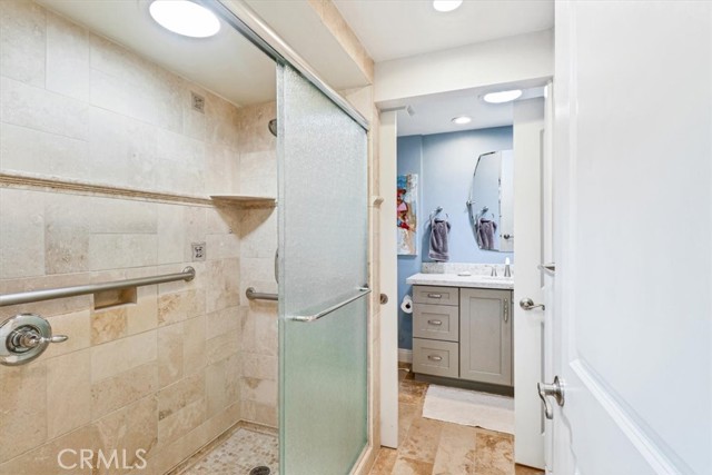 Detail Gallery Image 18 of 40 For 11 Avenida Castilla a,  Laguna Woods,  CA 92637 - 2 Beds | 1/1 Baths