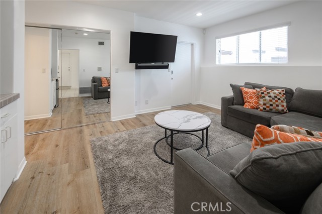 Detail Gallery Image 47 of 53 For 216 23rd St, Manhattan Beach,  CA 90266 - 4 Beds | 3 Baths