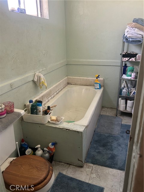 3878 E 1st Street, Los Angeles CA: https://media.crmls.org/medias/c28c46b0-c2fa-4054-b8b4-1228b4c62f1e.jpg