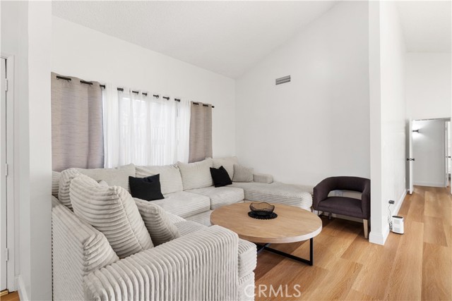 Detail Gallery Image 32 of 41 For 6500 Landfair, Bakersfield,  CA 93309 - 4 Beds | 2 Baths