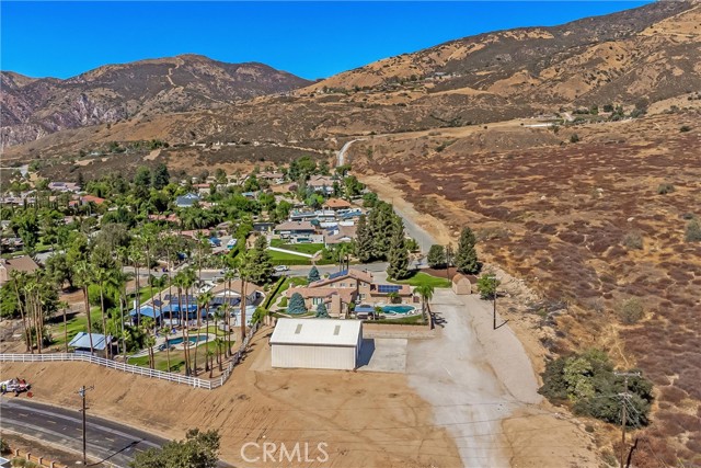 35225 Crystal Street, Yucaipa CA: https://media.crmls.org/medias/c28c6a39-bbfb-410b-98e8-6f88515f2d75.jpg