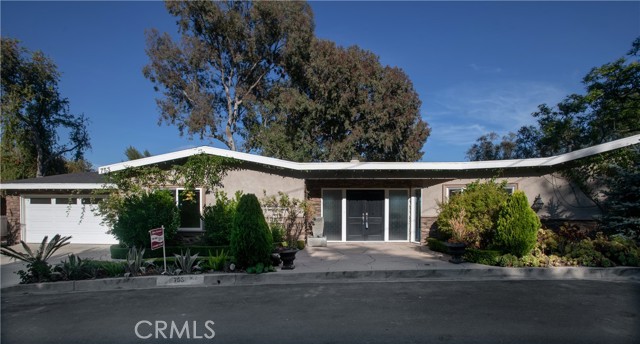Detail Gallery Image 3 of 33 For 753 Claymont Dr, Los Angeles,  CA 90049 - 3 Beds | 3 Baths