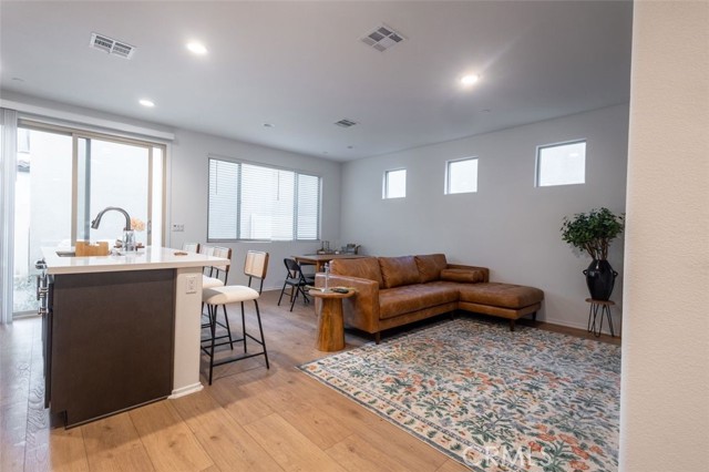 29363 Water Glass Court, Winchester CA: https://media.crmls.org/medias/c28e48c4-c1f2-4b4e-8ef8-460a2f63b99e.jpg