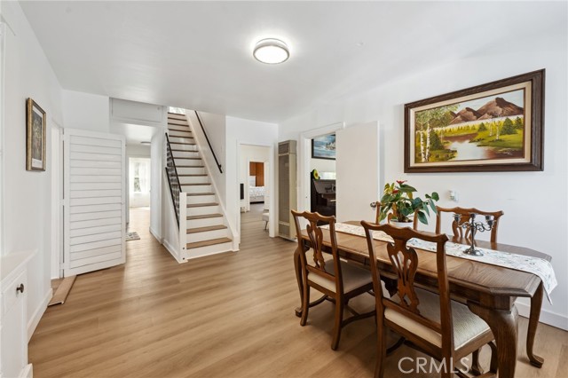 Detail Gallery Image 9 of 42 For 318 E 11th St, Pomona,  CA 91766 - 5 Beds | 2/1 Baths