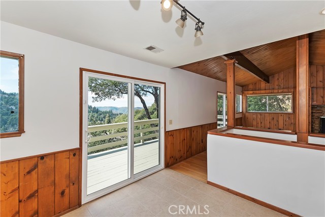 Detail Gallery Image 18 of 52 For 372 Delle Dr, Crestline,  CA 92325 - 2 Beds | 1/1 Baths