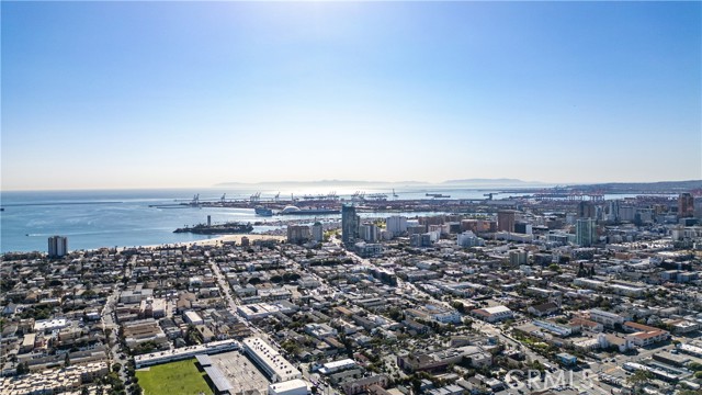Detail Gallery Image 34 of 36 For 1168 E 10th St #213,  Long Beach,  CA 90813 - 2 Beds | 2 Baths