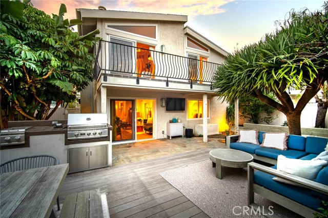 956 Tia Juana, Laguna Beach CA: https://media.crmls.org/medias/c28f0d8e-302f-4c0a-809b-1eb30b67d33c.jpg