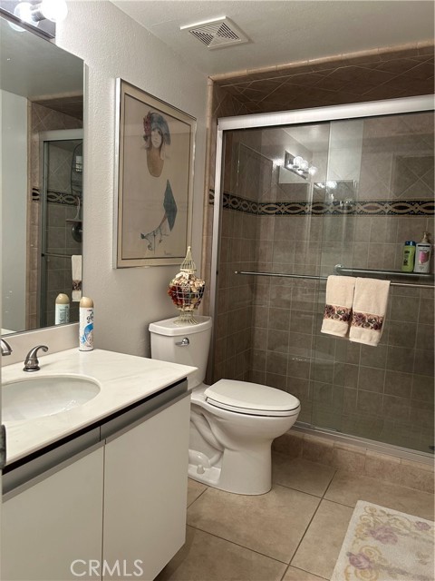 Image 15 of 30 For 1435 Tiffany