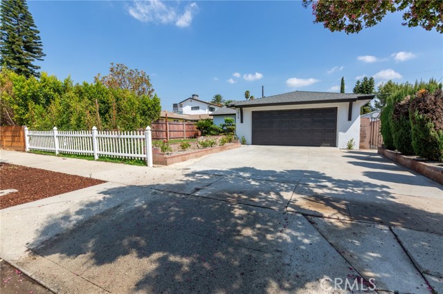 Image 2 for 7424 Troost Ave, North Hollywood, CA 91605