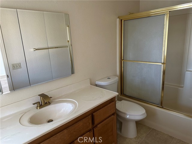 14572 Lighthouse Lane, Helendale CA: https://media.crmls.org/medias/c290bef5-b208-41f0-9645-5985a629a998.jpg