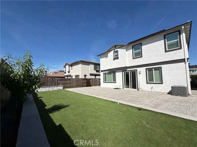 Detail Gallery Image 10 of 23 For 855 Helmsley, Vacaville,  CA 95687 - 4 Beds | 3 Baths