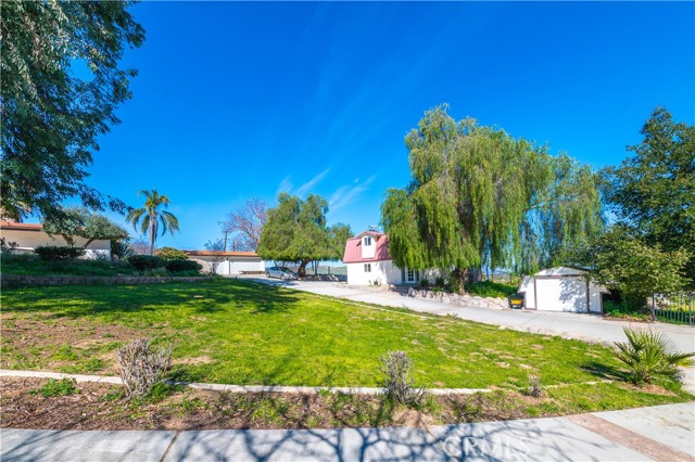 Detail Gallery Image 2 of 71 For 32375 Sage Rd, Hemet,  CA 92544 - 4 Beds | 3/2 Baths