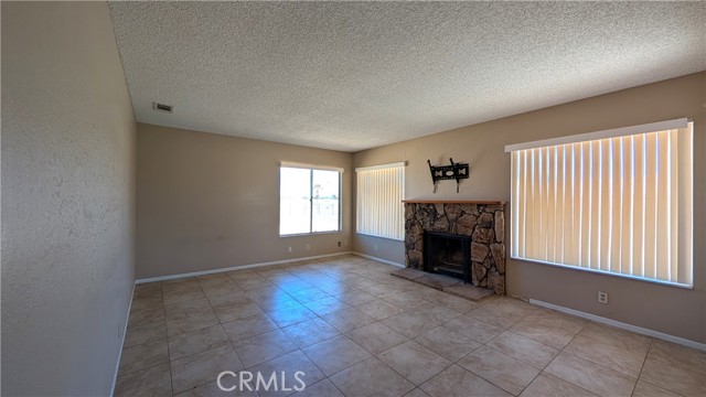 Detail Gallery Image 7 of 28 For 21512 Pahute Rd, Apple Valley,  CA 92308 - 2 Beds | 2 Baths