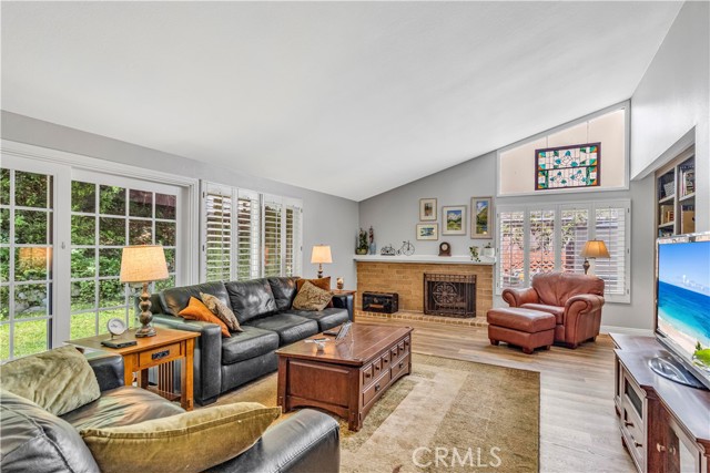Detail Gallery Image 9 of 25 For 25572 Saltwater Dr, Dana Point,  CA 92629 - 4 Beds | 2/1 Baths