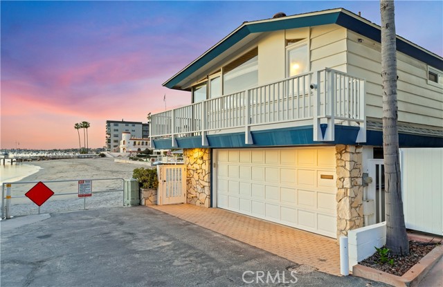 Detail Gallery Image 27 of 33 For 2708 Shell St, Corona Del Mar,  CA 92625 - 3 Beds | 3 Baths