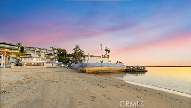 Detail Gallery Image 28 of 33 For 2708 Shell St, Corona Del Mar,  CA 92625 - 3 Beds | 3 Baths