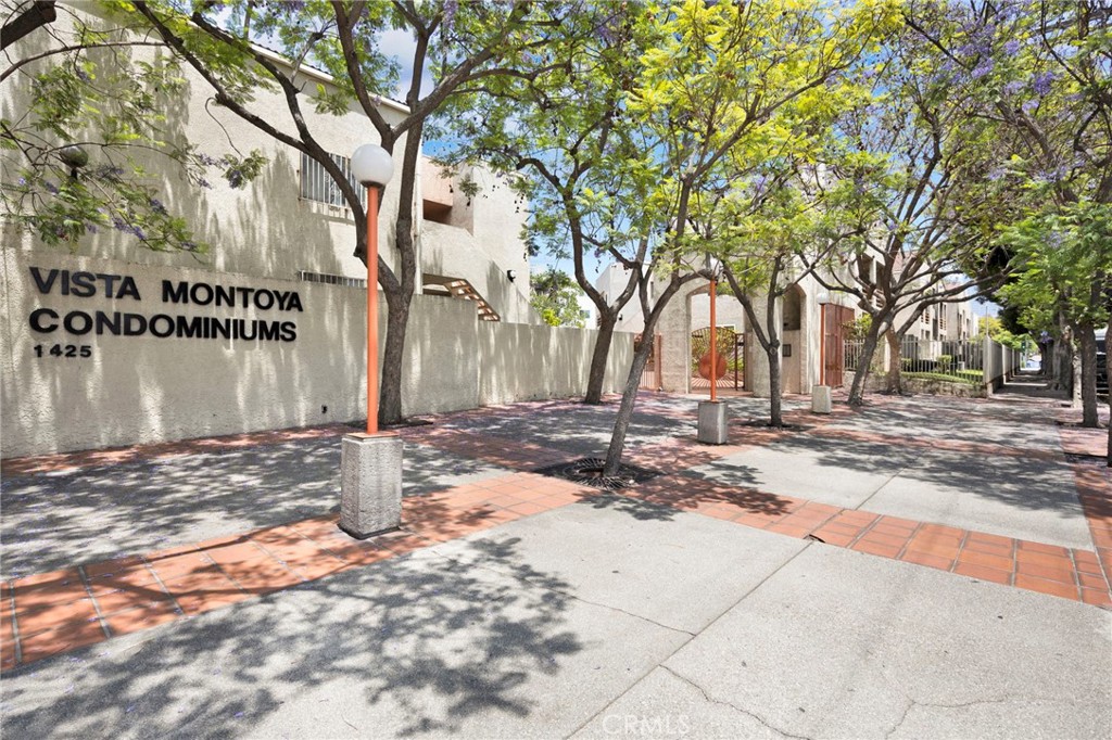 1118 Valencia Street #120