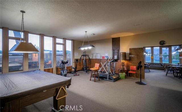 575 S Lyon, Hemet CA: https://media.crmls.org/medias/c2946cc6-320e-430c-aa64-5b5e4eadfcc5.jpg