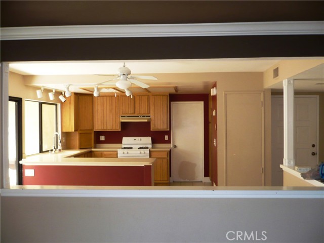 2264 Cochran Street, Simi Valley CA: https://media.crmls.org/medias/c295d4ef-40fb-4952-aa62-4e1e5b9344e7.jpg