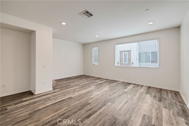 Detail Gallery Image 24 of 54 For 14424 Lily Ln #5,  Gardena,  CA 90247 - 3 Beds | 3/1 Baths