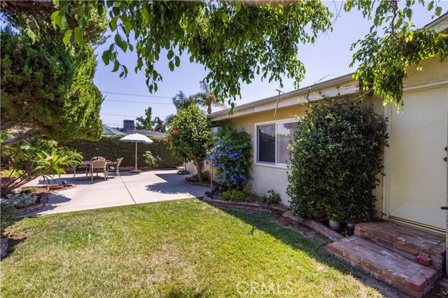 10514 Aldea Avenue, Granada Hills CA: https://media.crmls.org/medias/c2960dac-19dd-4216-8704-3fd85e180df7.jpg