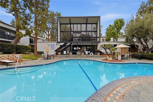 Front Image Thumbnail for CRSR26087168